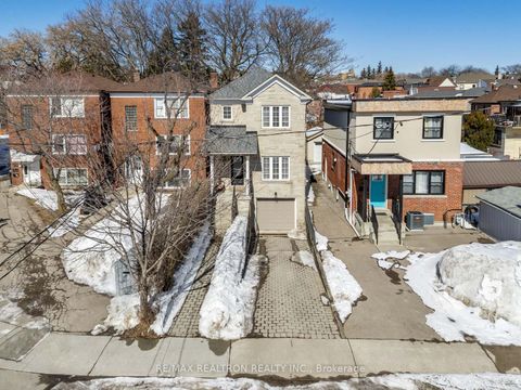 Photo 31 at 4 Coates Avenue, Oakwood Village, Toronto