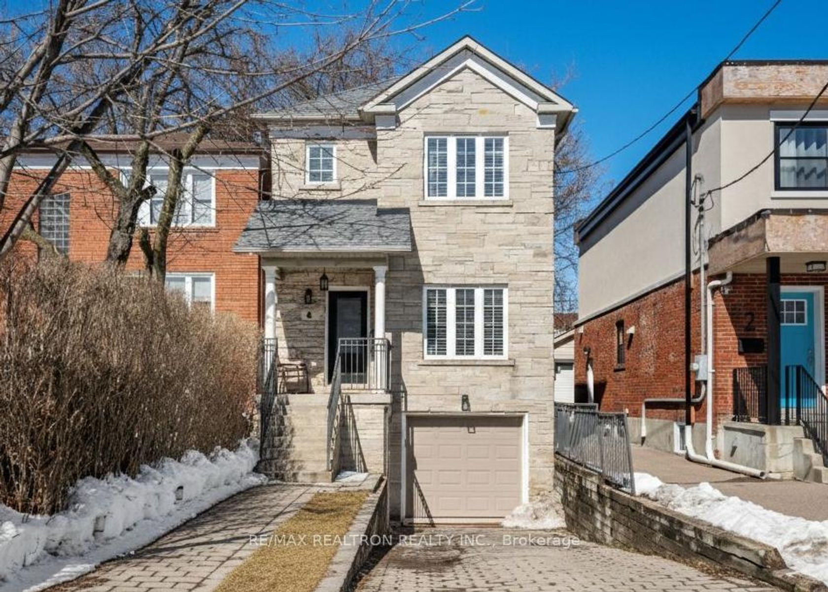 4 Coates Avenue, Oakwood Village, Toronto 