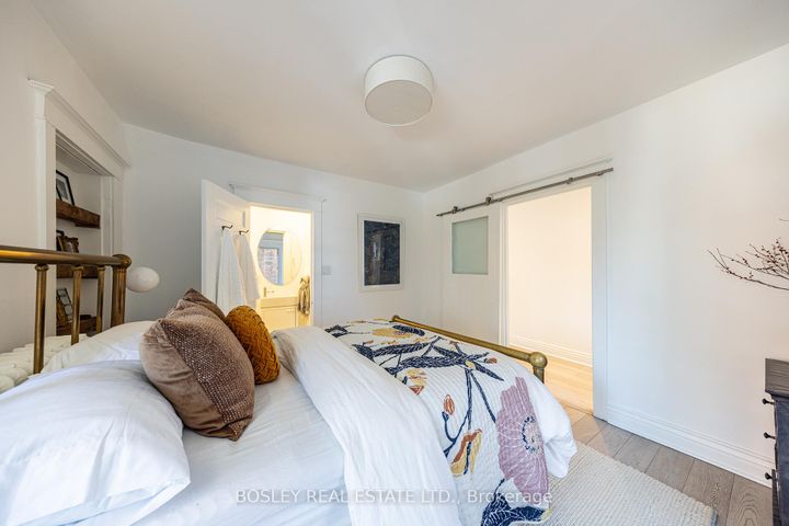 Photo 16 at 110 Grenadier Road, Swansea, Toronto