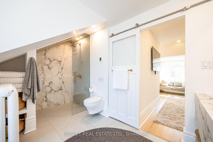 Photo 33 at 110 Grenadier Road, Swansea, Toronto