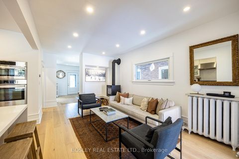 Photo 1 at 110 Grenadier Road, Swansea, Toronto