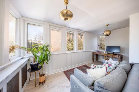 Photo 17 at 110 Grenadier Road, Swansea, Toronto