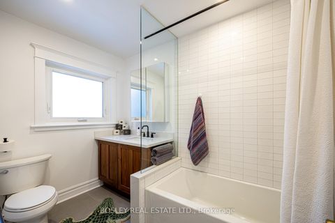 Photo 20 at 110 Grenadier Road, Swansea, Toronto