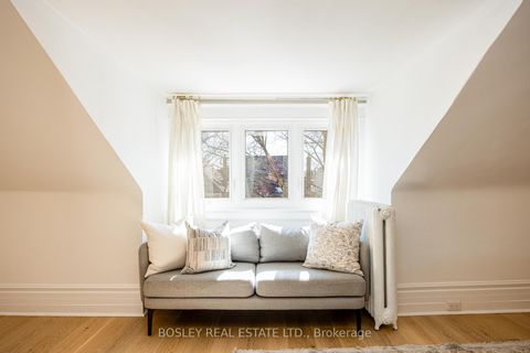 Photo 25 at 110 Grenadier Road, Swansea, Toronto