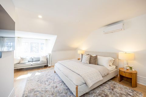 Photo 26 at 110 Grenadier Road, Swansea, Toronto