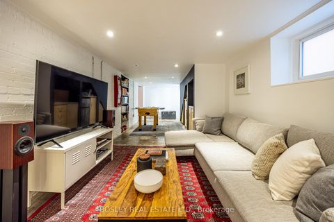 Photo 38 at 110 Grenadier Road, Swansea, Toronto