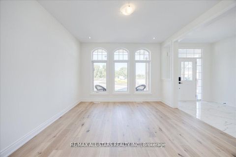 Photo 4 at 59 Stadacona Avenue, Sutton & Jackson's Point, Georgina