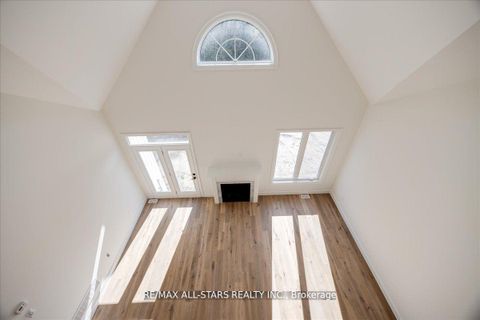 Photo 19 at 59 Stadacona Avenue, Sutton & Jackson's Point, Georgina