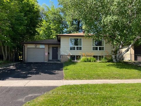 Photo 1 at 44 Bernick Drive, Grove East, Barrie