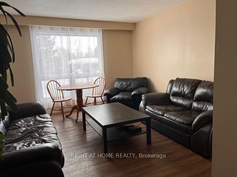 Photo 6 at 44 Bernick Drive, Grove East, Barrie