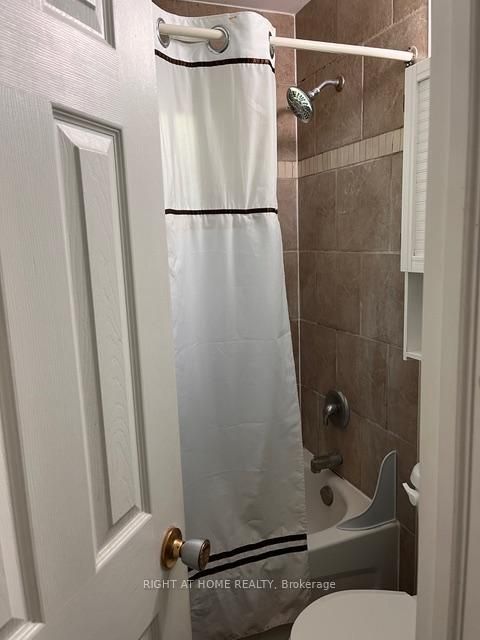 Photo 8 at 44 Bernick Drive, Grove East, Barrie