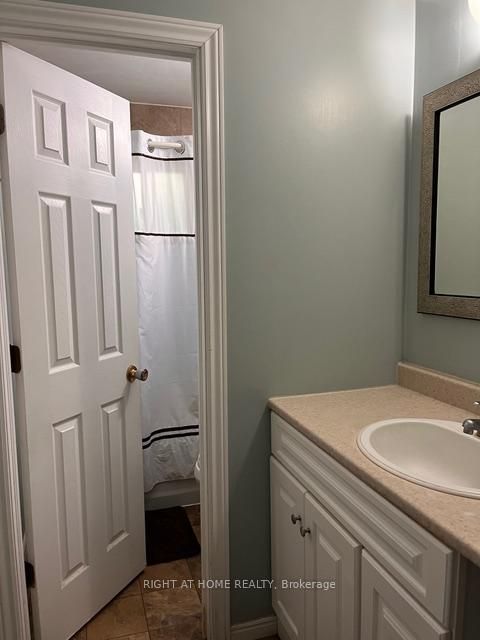 Photo 18 at 44 Bernick Drive, Grove East, Barrie