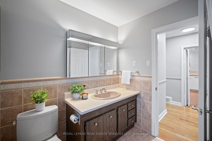 Photo 19 at 121 Elvaston Drive, Victoria Village, Toronto