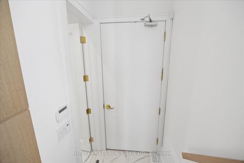 Photo 4 at 1202 Avenue Road, Lawrence Park South, Toronto