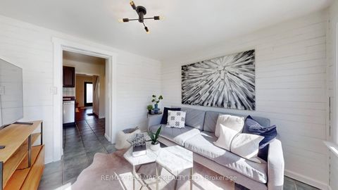 Photo 11 at 15A Myrtle Avenue, South Riverdale, Toronto