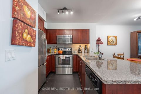 Photo 3 at 3712 - 19 Grand Trunk Crescent, Waterfront Communities C1, Toronto