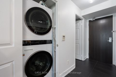 Photo 10 at 3712 - 19 Grand Trunk Crescent, Waterfront Communities C1, Toronto