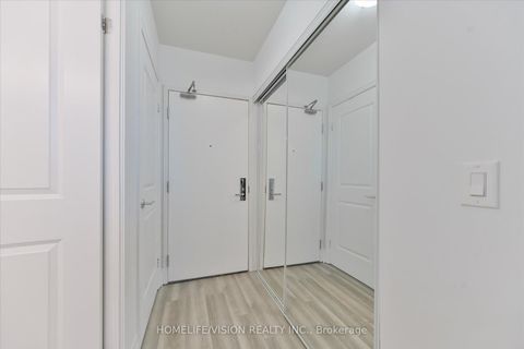 Photo 4 at 101 - 151 Upper Duke Crescent, Unionville, Markham