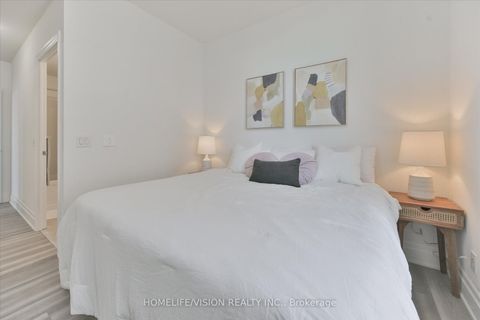 Photo 15 at 101 - 151 Upper Duke Crescent, Unionville, Markham