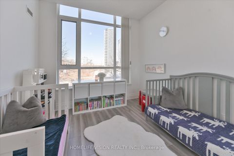 Photo 18 at 101 - 151 Upper Duke Crescent, Unionville, Markham