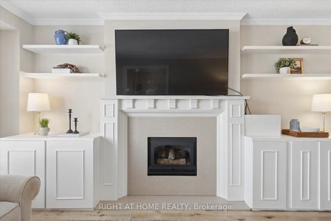 Photo 8 at 7 Banbury Court, Aurora Highlands, Aurora