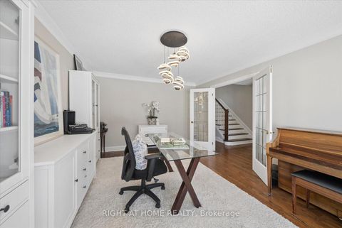 Photo 11 at 7 Banbury Court, Aurora Highlands, Aurora