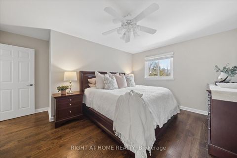 Photo 12 at 7 Banbury Court, Aurora Highlands, Aurora