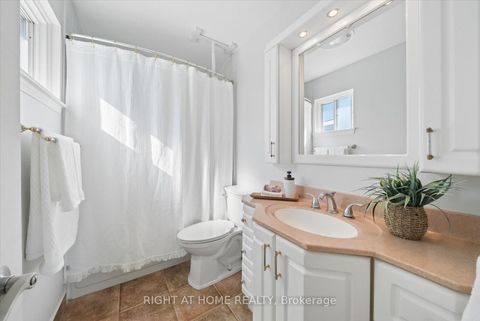 Photo 18 at 7 Banbury Court, Aurora Highlands, Aurora