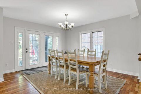 Photo 9 at 11 Urbandale Avenue, Newtonbrook East, Toronto