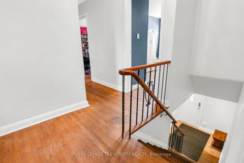 Photo 16 at 11 Urbandale Avenue, Newtonbrook East, Toronto