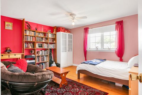 Photo 22 at 11 Urbandale Avenue, Newtonbrook East, Toronto