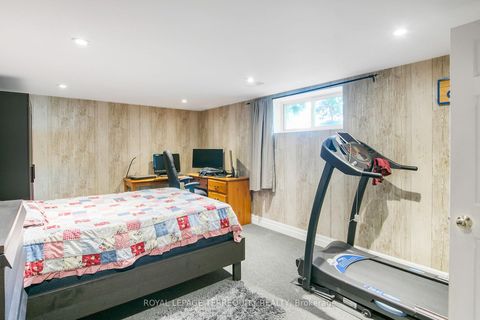 Photo 32 at 11 Urbandale Avenue, Newtonbrook East, Toronto