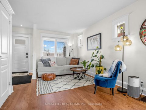 Photo 3 at 715 Sammon Avenue, East York, Toronto