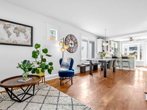 Photo 4 at 715 Sammon Avenue, East York, Toronto