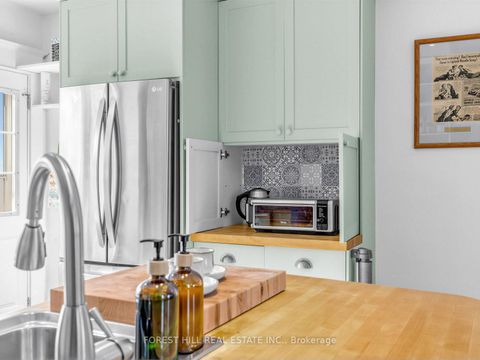 Photo 12 at 715 Sammon Avenue, East York, Toronto