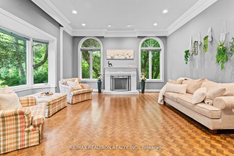 Photo 11 at 12 Moodie Drive, South Richvale, Richmond Hill