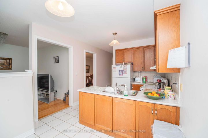 Photo 7 at 21 Summerlea Street, Middlefield, Markham