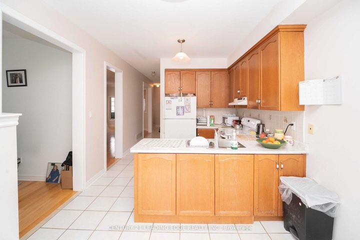 Photo 9 at 21 Summerlea Street, Middlefield, Markham