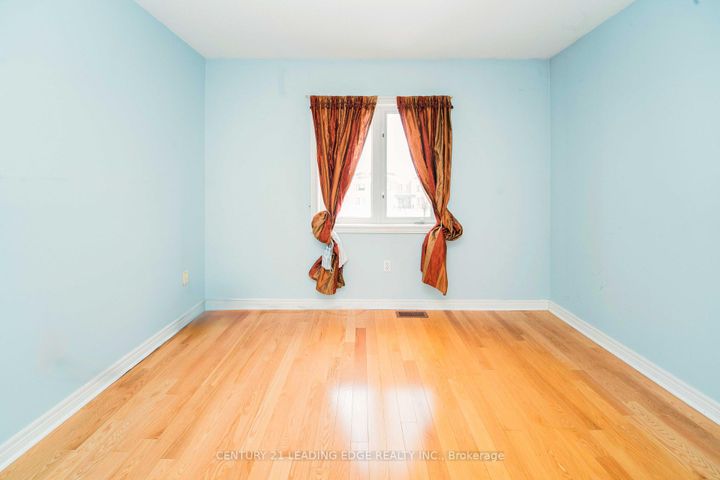 Photo 34 at 21 Summerlea Street, Middlefield, Markham