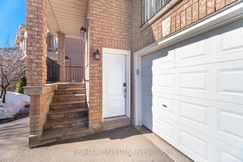 Photo 2 at 75 Corkwood Crescent, Maple, Vaughan