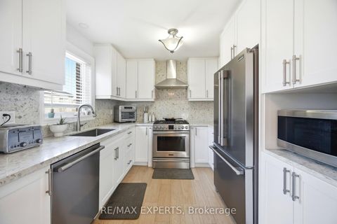 Photo 12 at 75 Corkwood Crescent, Maple, Vaughan