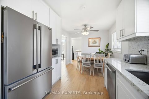 Photo 15 at 75 Corkwood Crescent, Maple, Vaughan