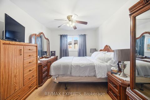 Photo 18 at 75 Corkwood Crescent, Maple, Vaughan