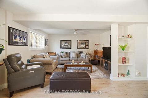 Photo 37 at 75 Corkwood Crescent, Maple, Vaughan