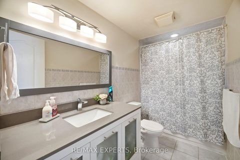 Photo 41 at 75 Corkwood Crescent, Maple, Vaughan