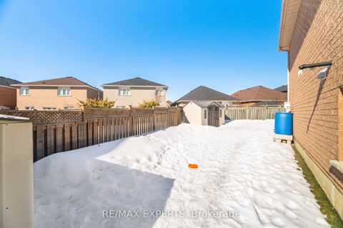 Photo 44 at 75 Corkwood Crescent, Maple, Vaughan