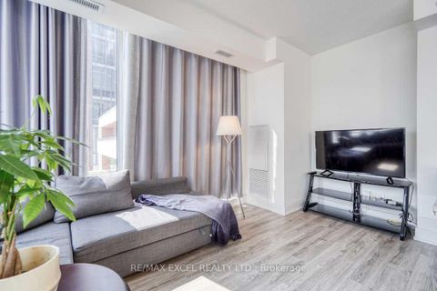 Photo 4 at 202A - 9608 Yonge Street, North Richvale, Richmond Hill