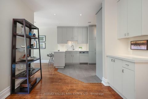 Photo 9 at 52 Shaftesbury Avenue, Moore Park, Toronto