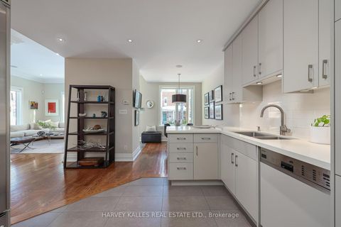 Photo 13 at 52 Shaftesbury Avenue, Moore Park, Toronto