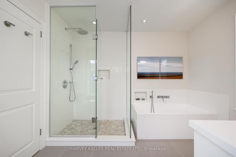 Photo 26 at 52 Shaftesbury Avenue, Moore Park, Toronto